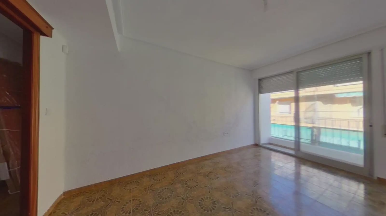 3 slaapkamer Flat te koop in Valencia stad - € 226.000 (Ref: 9893579)