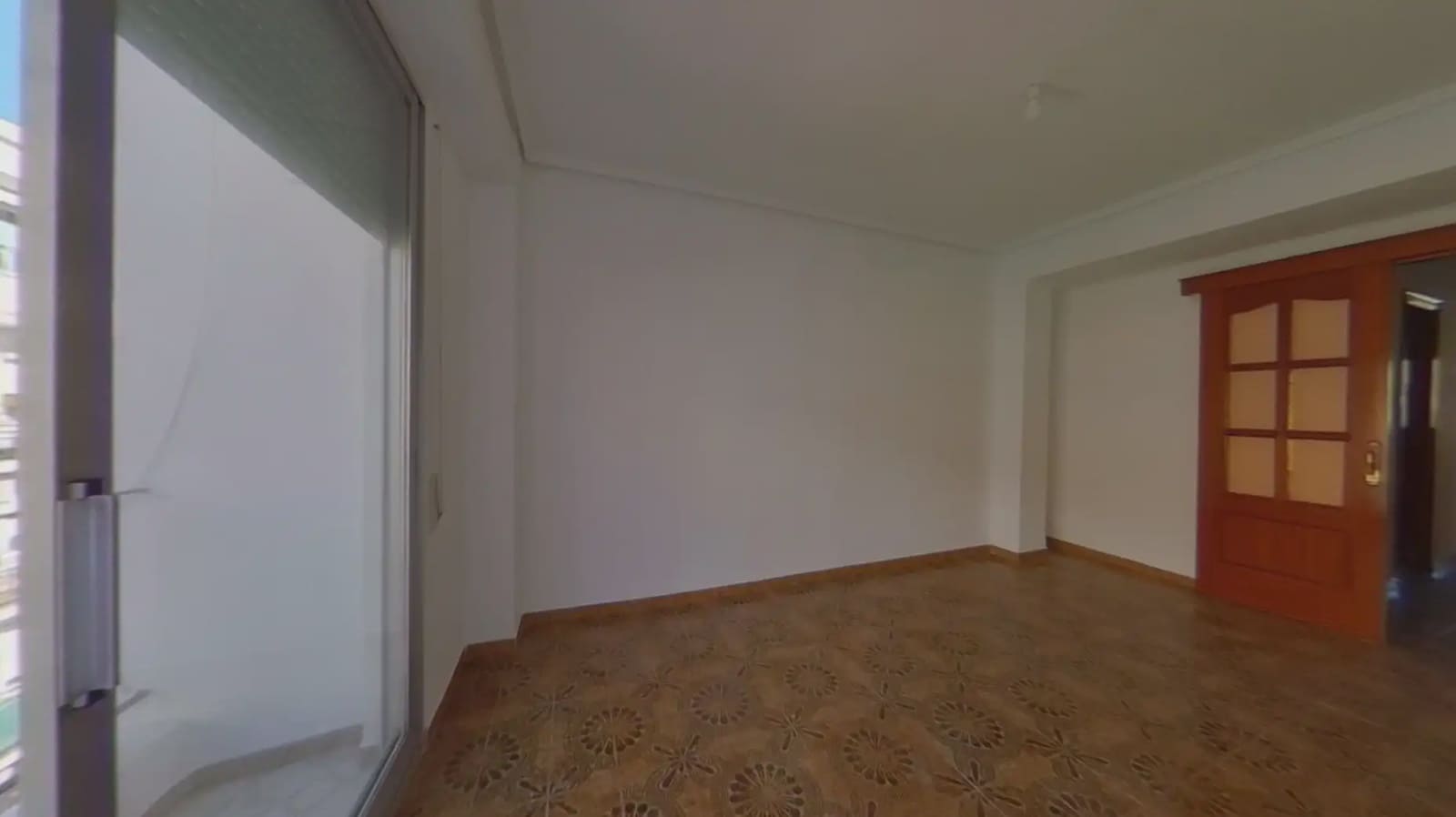 3 slaapkamer Flat te koop in Valencia stad - € 226.000 (Ref: 9893579)