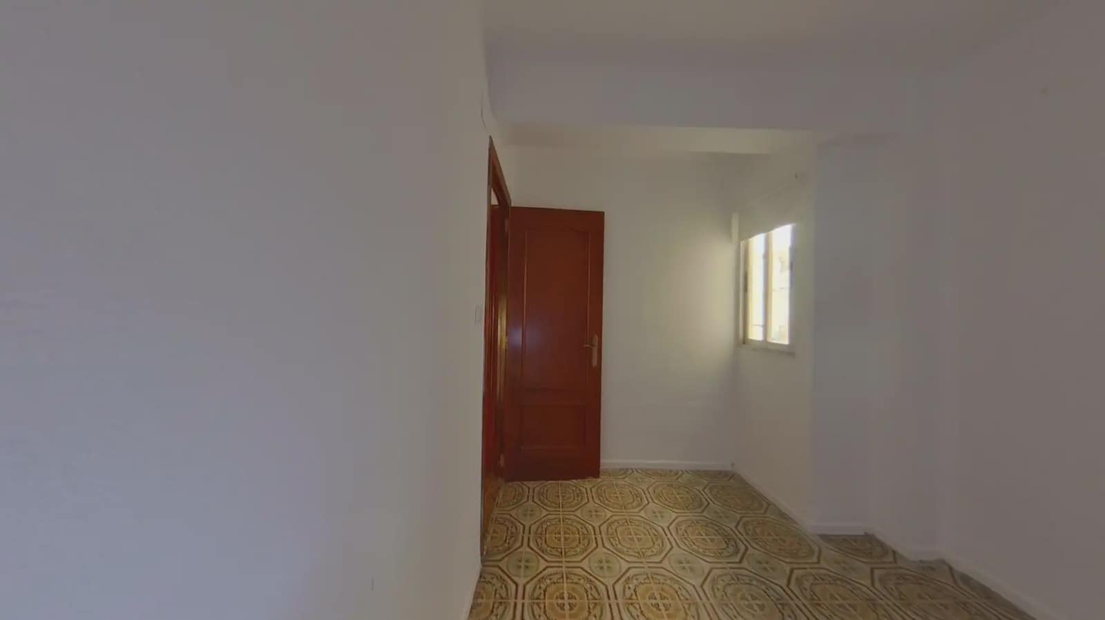 3 slaapkamer Flat te koop in Valencia stad - € 226.000 (Ref: 9893579)