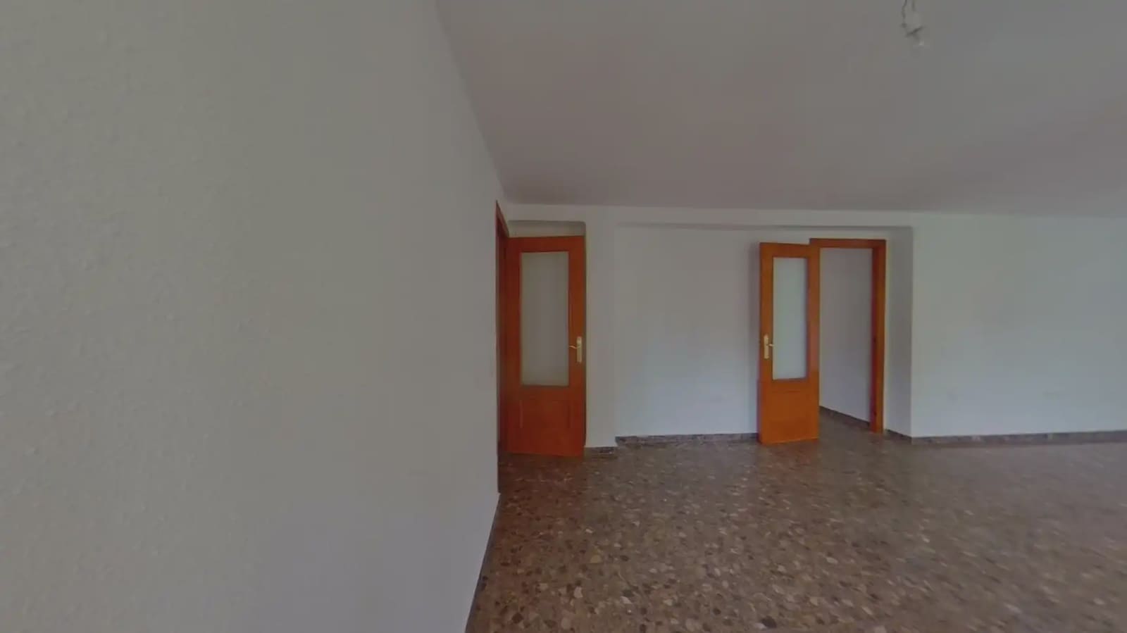 3 bedroom Flat for sale in Valencia city - € 275,000 (Ref: 9940731)