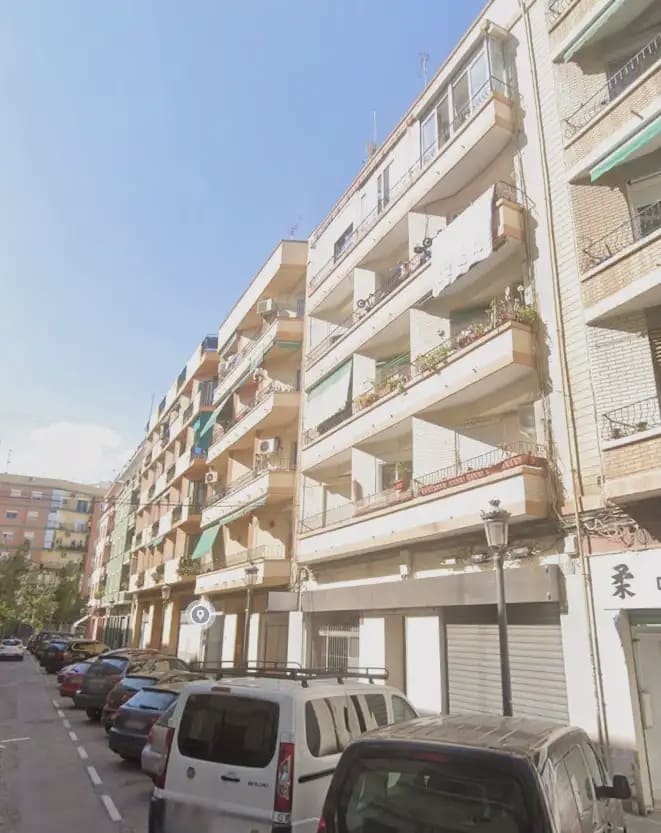 3 bedroom Flat for sale in Valencia city - € 255,000 (Ref: 9940732)