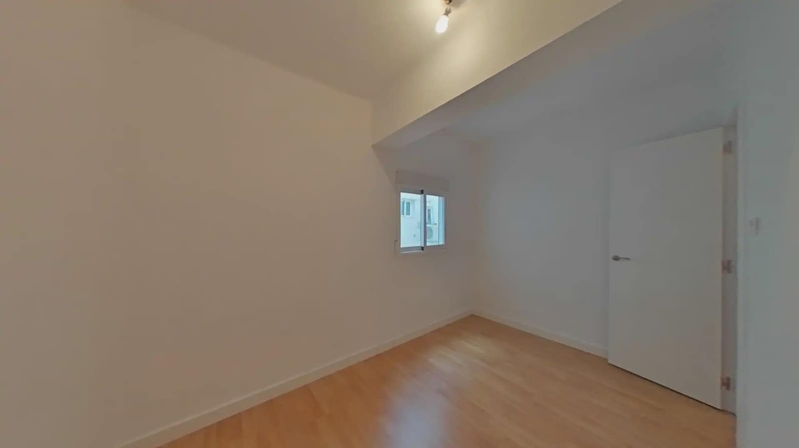 3 bedroom Flat for sale in Valencia city - € 255,000 (Ref: 9940732)