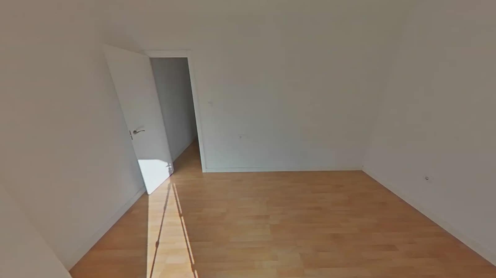 3 bedroom Flat for sale in Valencia city - € 255,000 (Ref: 9940732)