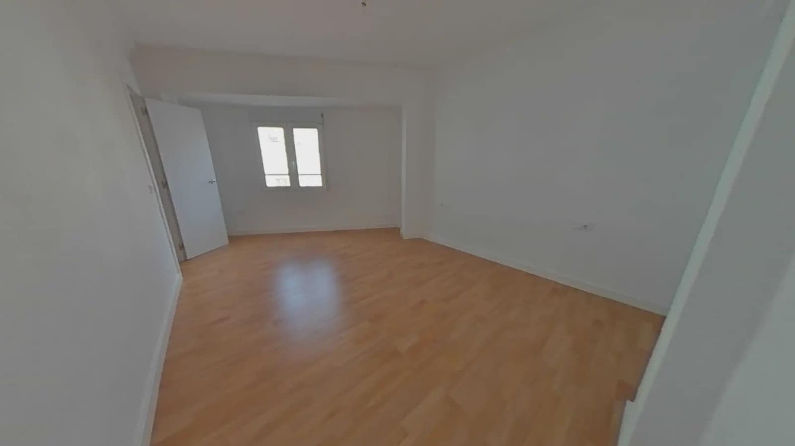 3 bedroom Flat for sale in Valencia city - € 255,000 (Ref: 9940732)