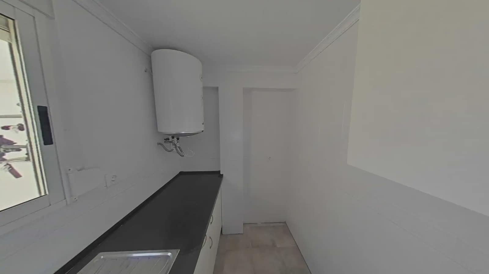 3 slaapkamer Flat te koop in Valencia stad - € 190.000 (Ref: 9952915)