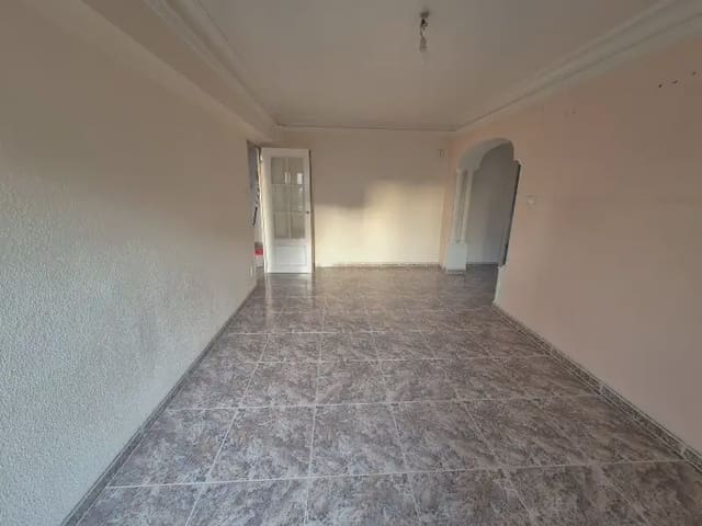 2 sypialnia Mieszkanie na sprzedaż w Ciutat Fallera, Miasto Walencja - 160 000 € (Ref: 9960994)