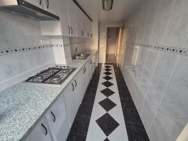 2 sypialnia Mieszkanie na sprzedaż w Ciutat Fallera, Miasto Walencja - 160 000 € (Ref: 9960994)