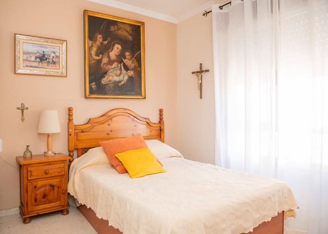 3 sovrum Lägenhet till salu i Antequera med garage - 220 000 € (Ref: 10009631)