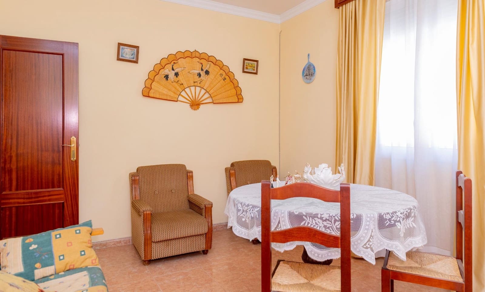 2 bedroom Townhouse for sale in Cuevas de San Marcos - € 68,000 (Ref: 10009636)