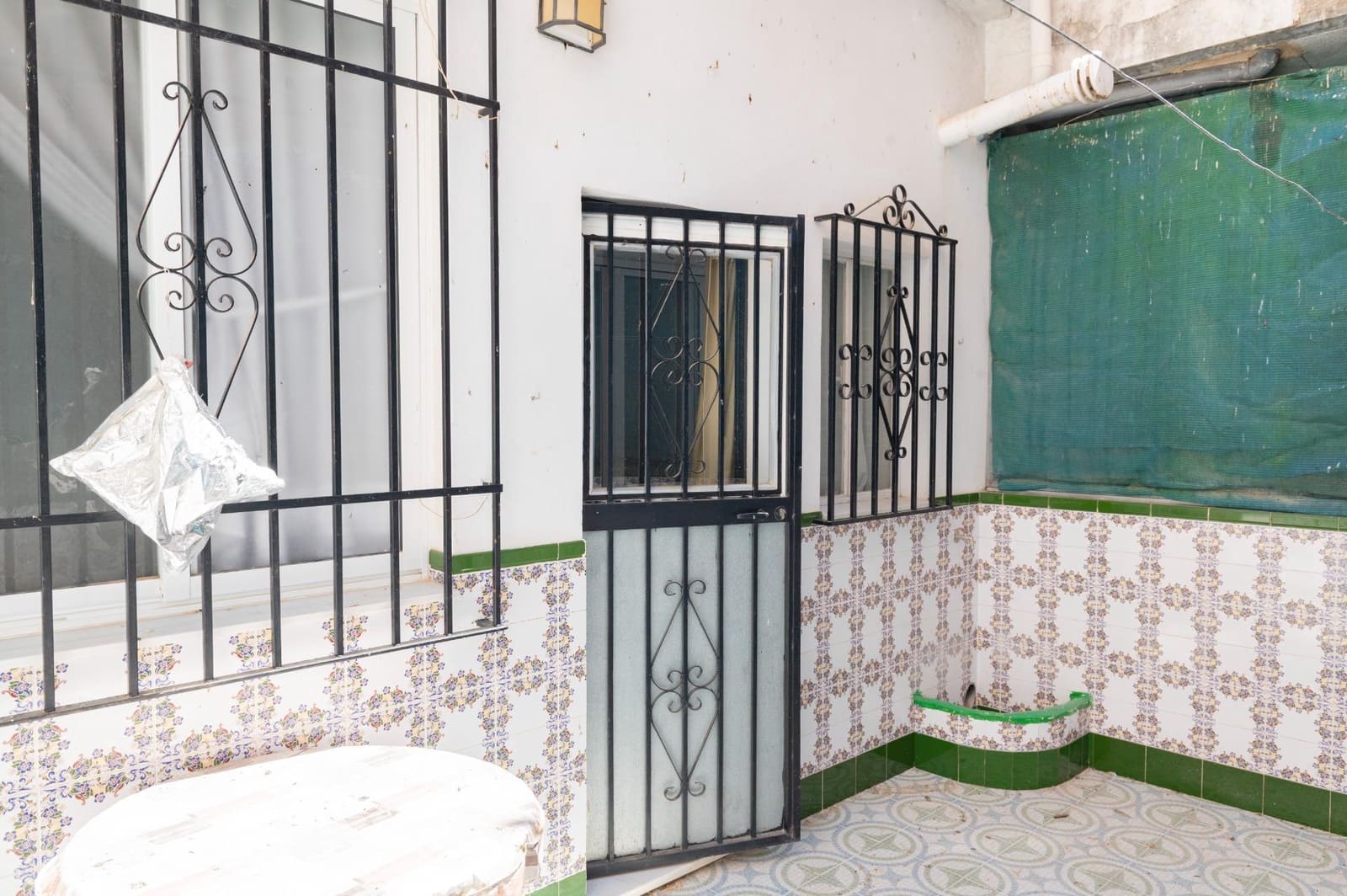 2 bedroom Townhouse for sale in Cuevas de San Marcos - € 68,000 (Ref: 10009636)