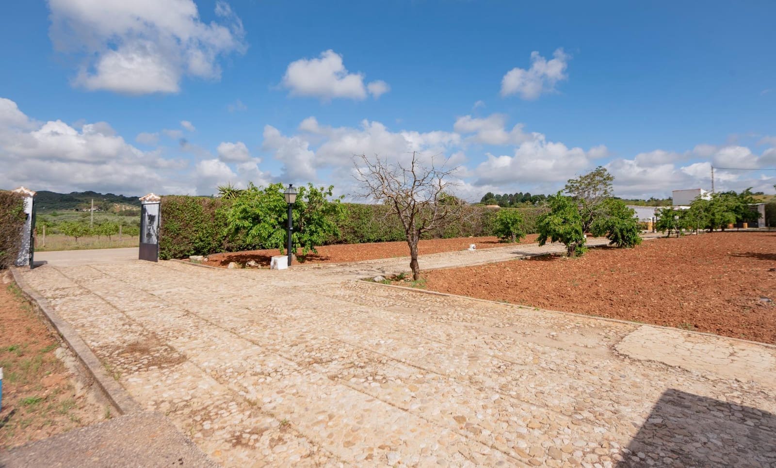 2 bedroom Finca/Country House for sale in Villanueva del Rosario - € 375,000 (Ref: 10009637)