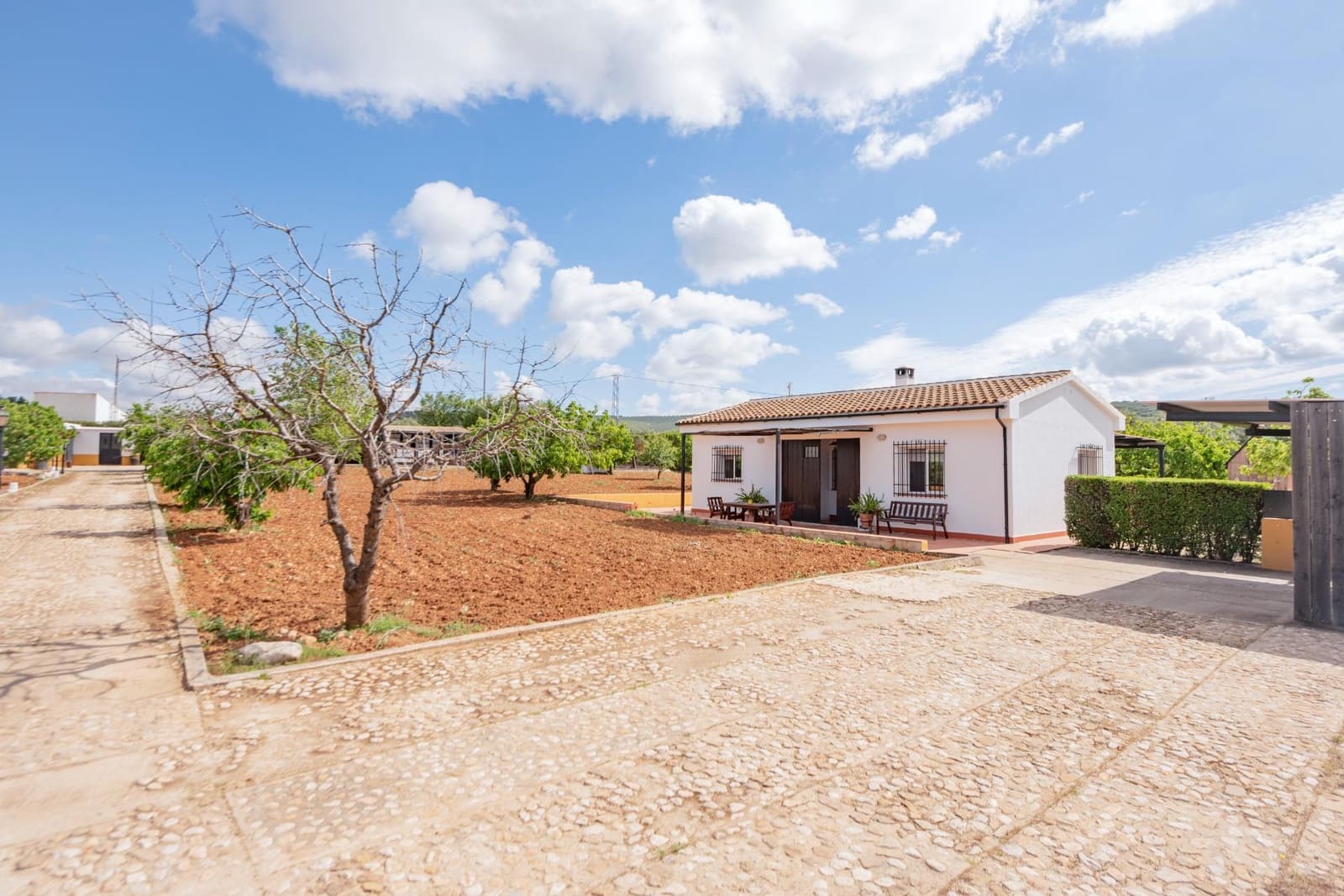 2 bedroom Finca/Country House for sale in Villanueva del Rosario - € 375,000 (Ref: 10009637)