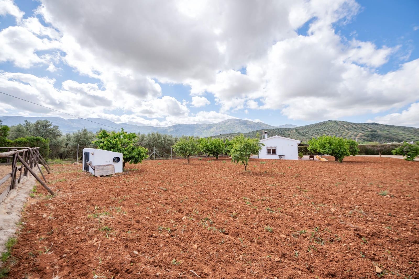 2 bedroom Finca/Country House for sale in Villanueva del Rosario - € 375,000 (Ref: 10009637)