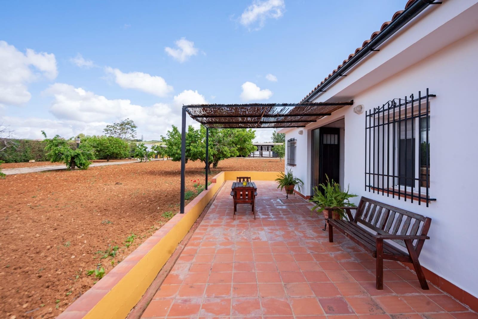 2 bedroom Finca/Country House for sale in Villanueva del Rosario - € 375,000 (Ref: 10009637)