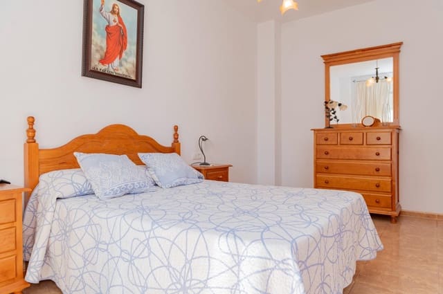 4 bedroom Townhouse for sale in Cuevas Bajas with garage - € 209,999 (Ref: 10009639)