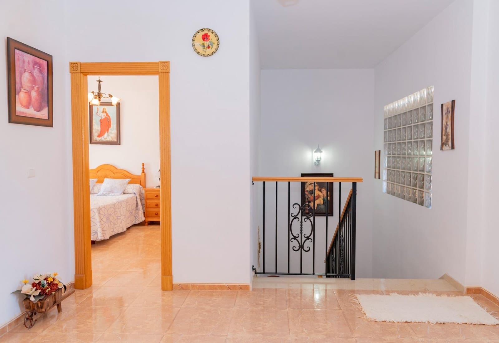 4 bedroom Townhouse for sale in Cuevas Bajas with garage - € 209,999 (Ref: 10009639)