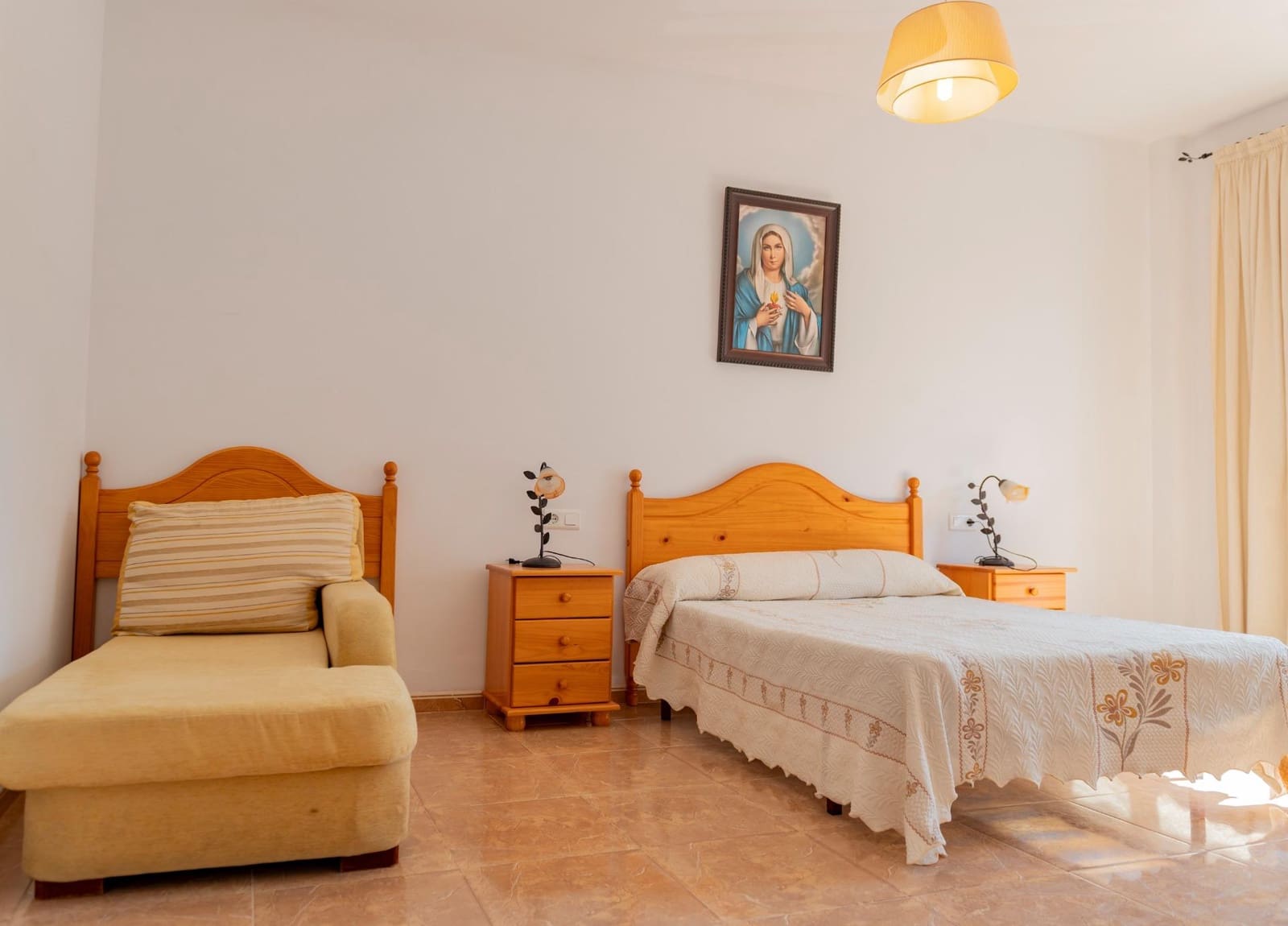 4 bedroom Townhouse for sale in Cuevas Bajas with garage - € 209,999 (Ref: 10009639)