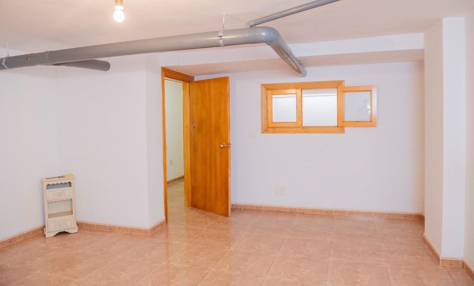 4 bedroom Townhouse for sale in Cuevas Bajas with garage - € 209,999 (Ref: 10009639)