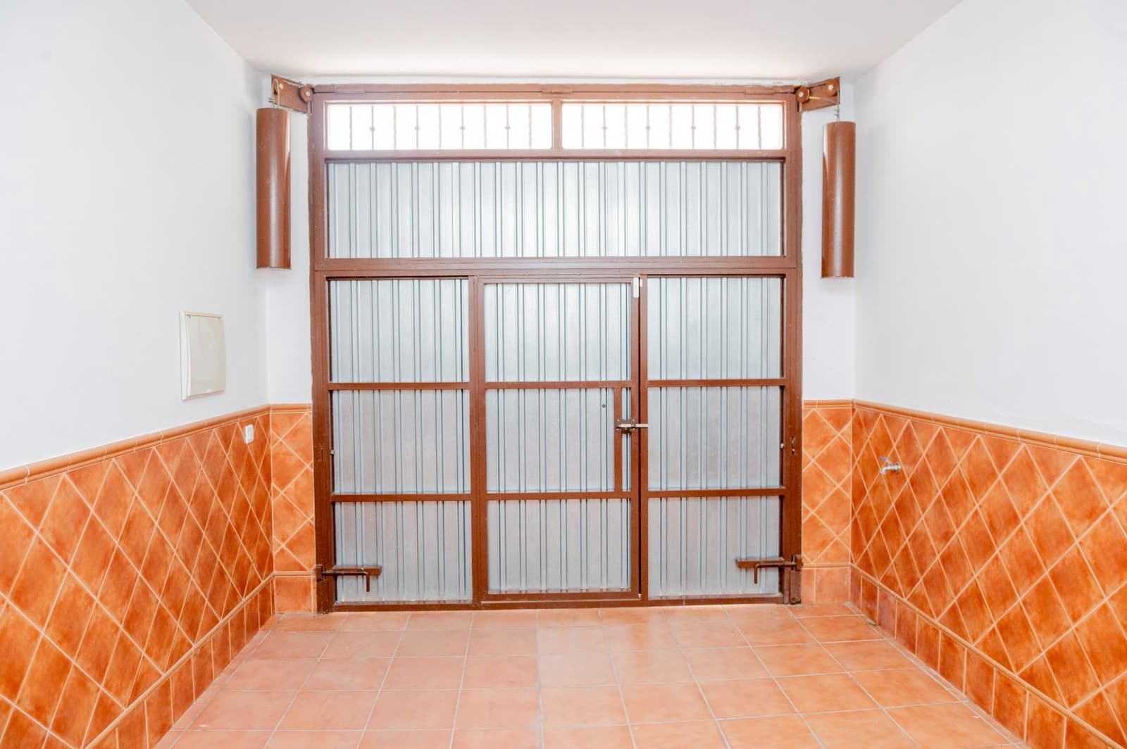 4 bedroom Townhouse for sale in Cuevas Bajas with garage - € 209,999 (Ref: 10009639)