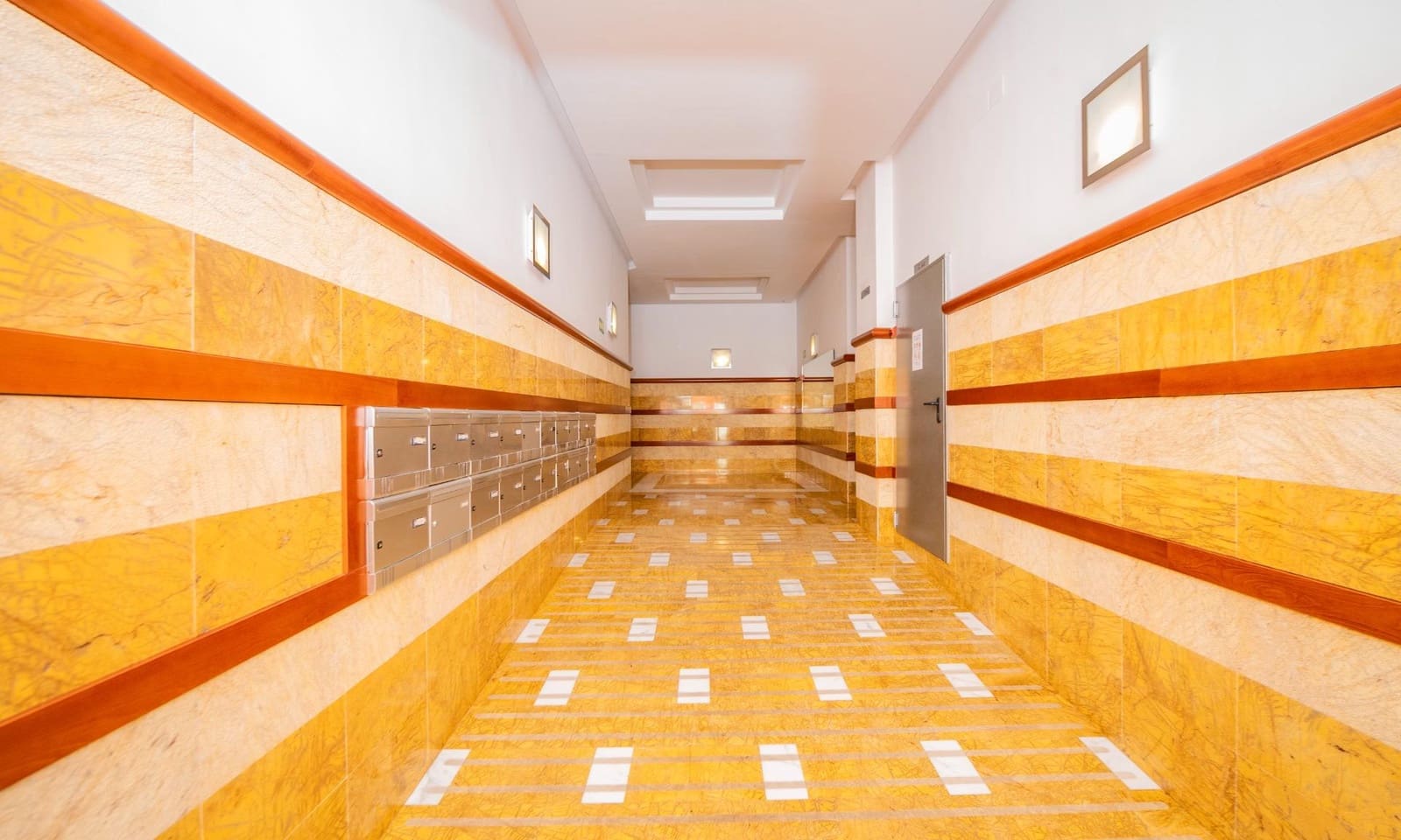 2 sovrum Lägenhet till salu i Antequera med garage - 340 000 € (Ref: 10009642)