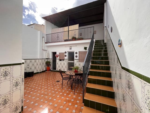 5 quarto Casa em Banda para venda em Antequera - 290 000 € (Ref: 10009645)