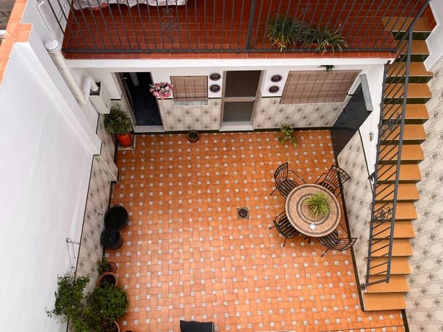 5 quarto Casa em Banda para venda em Antequera - 290 000 € (Ref: 10009645)