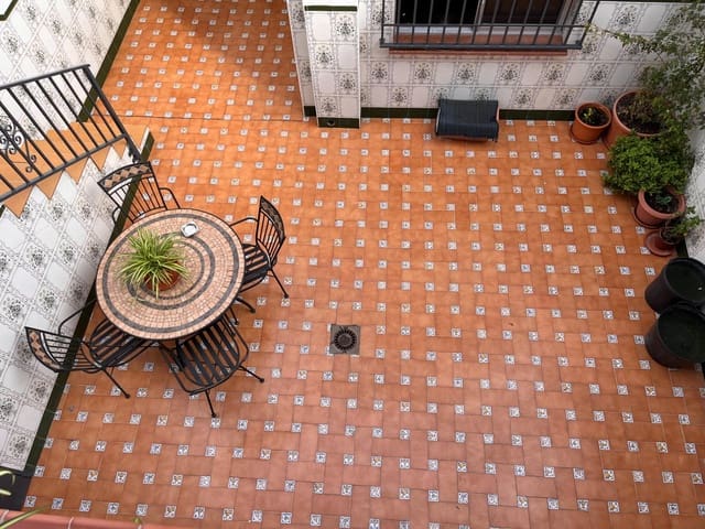 5 quarto Casa em Banda para venda em Antequera - 290 000 € (Ref: 10009645)