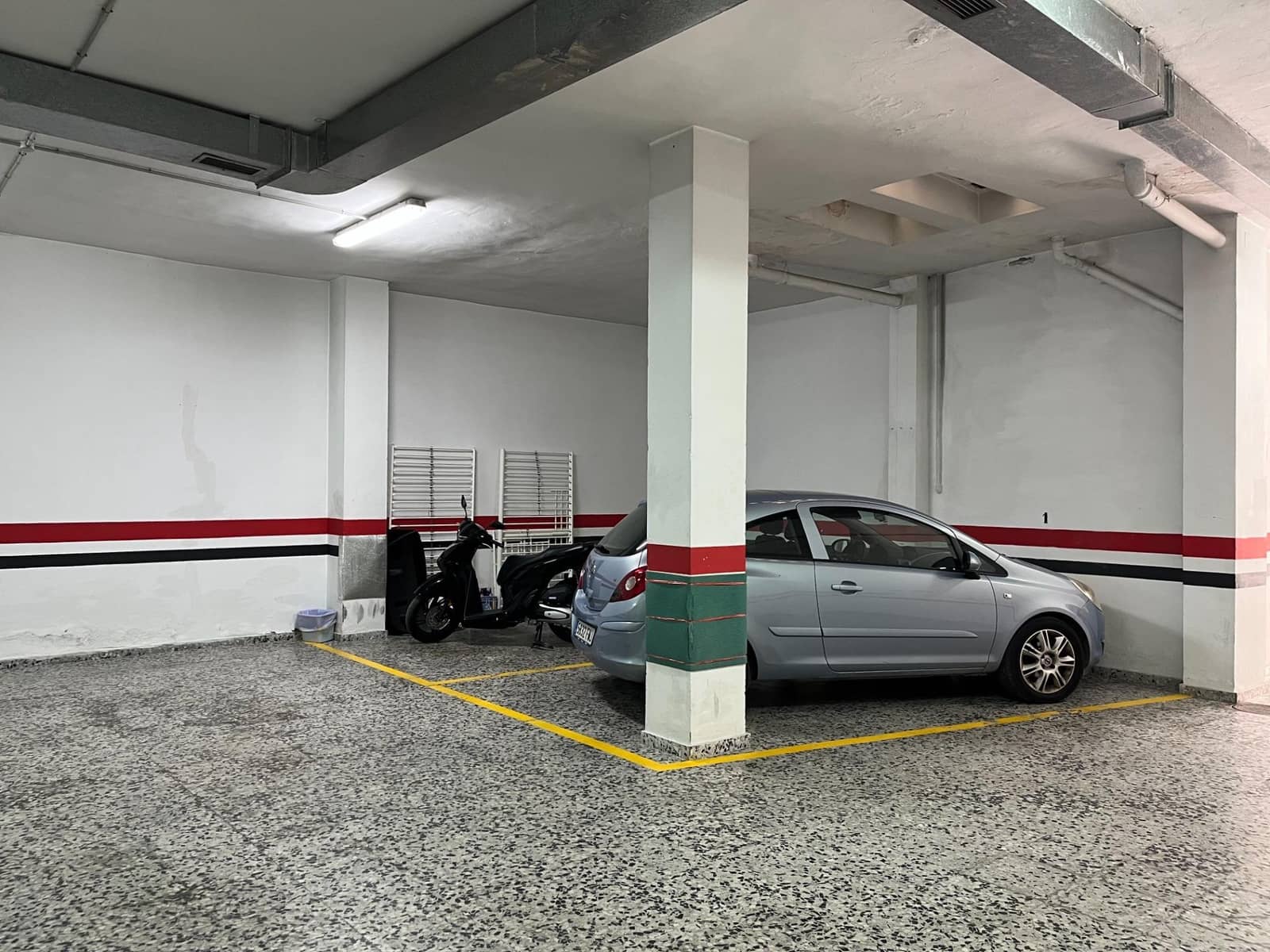 Garagem para venda em Antequera - 150 000 € (Ref: 10009648)