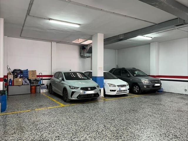 Garagem para venda em Antequera - 150 000 € (Ref: 10009648)