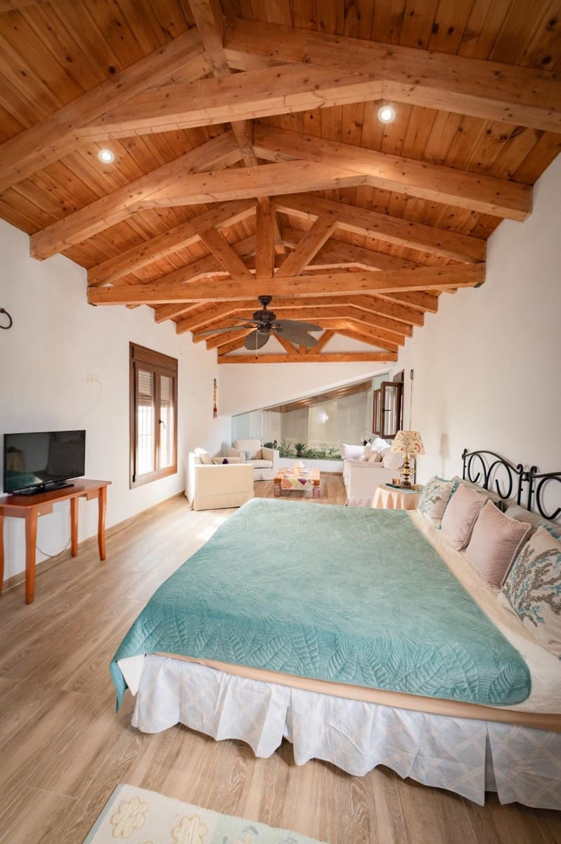 4 quarto Moradia para venda em Villanueva de la Concepcion - 595 000 € (Ref: 10148906)