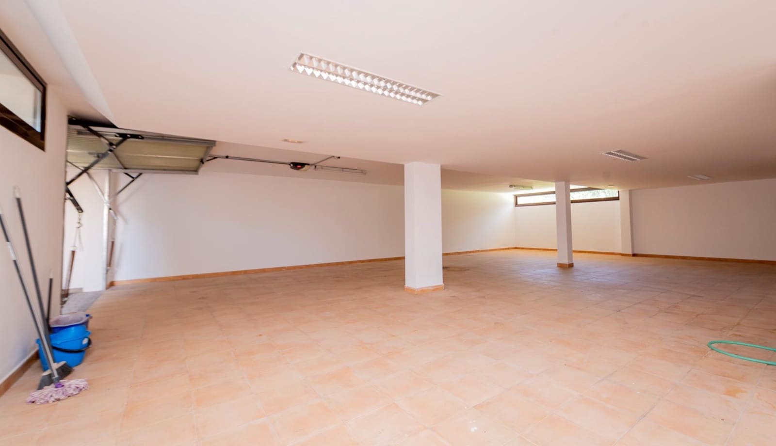 3 sypialnia Willa na sprzedaż w Antequera z basenem garażem - 925 000 € (Ref: 10155416)