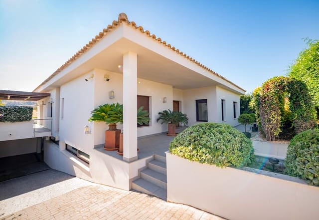 3 soveværelse Villa til salg i Antequera med swimmingpool garage - € 925.000 (Ref: 10155416)