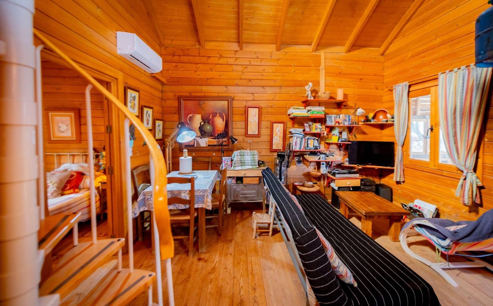 2 soveværelse Træhus til salg i Villanueva del Trabuco med swimmingpool - € 155.000 (Ref: 10155417)