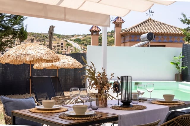3 soveværelse Villa til salg i Estepona med swimmingpool garage - € 799.000 (Ref: 10161629)