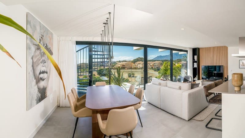 3 Zimmer Apartment zu verkaufen in Estepona mit Pool Garage - 425.000 € (Ref: 5948228)