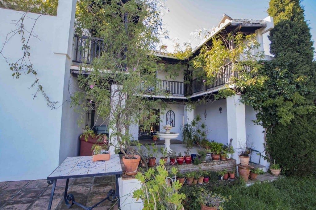 7 slaapkamer Villa te koop in Torrox met zwembad - € 880.000 (Ref: 6053357)