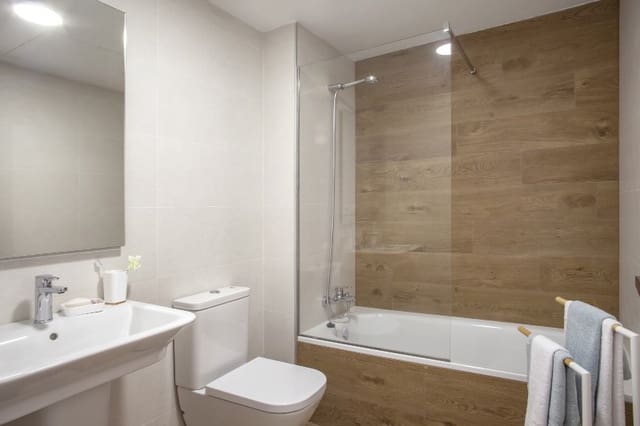 3 sypialnia Apartament na sprzedaż w Torrox-Costa, Torrox z basenem - 310 000 € (Ref: 6115669)