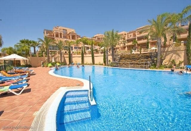 2 sypialnia Apartament na sprzedaż w Estepona z basenem garażem - 389 000 € (Ref: 6208161)