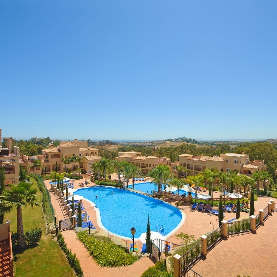 2 sypialnia Apartament na sprzedaż w Estepona z basenem garażem - 389 000 € (Ref: 6208161)