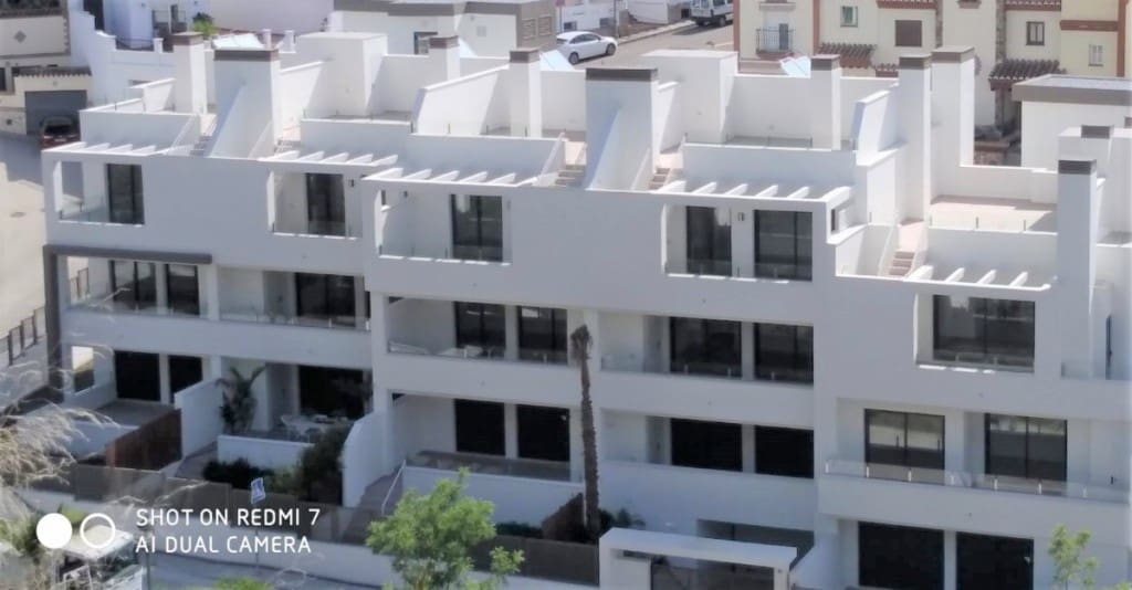 2 soveværelse Penthouse til salg i Nerja med swimmingpool - € 350.000 (Ref: 6213747)
