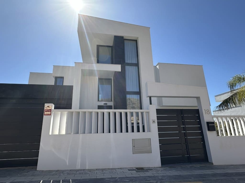 4 quarto Moradia para venda em Malaga cidade com piscina - 1 750 000 € (Ref: 6446920)