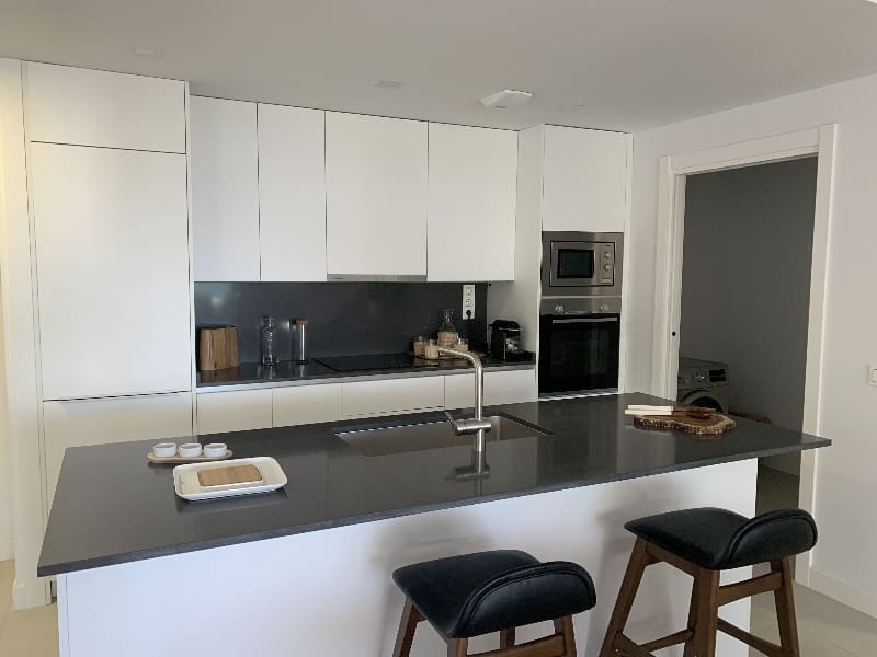 3 soveværelse Lejlighed til salg i Estepona med swimmingpool - € 463.500 (Ref: 6487709)