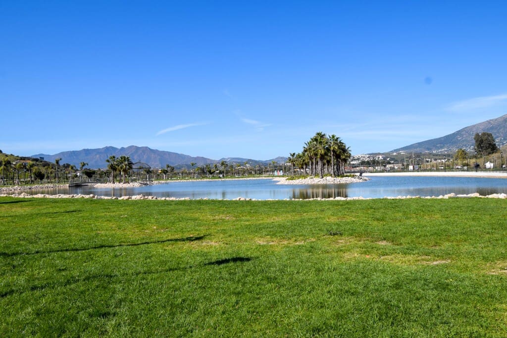 Apartamento de 3 habitaciones en Mijas Costa en venta con piscina garaje - 467.100 € (Ref: 6578885)