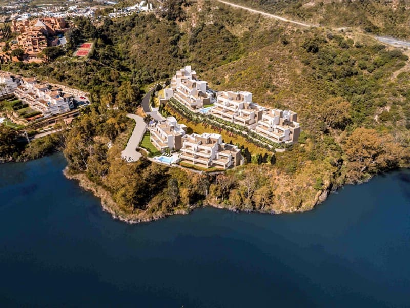 3 sypialnia Apartament na sprzedaż w Nueva Andalucia z basenem - 690 000 € (Ref: 6629416)