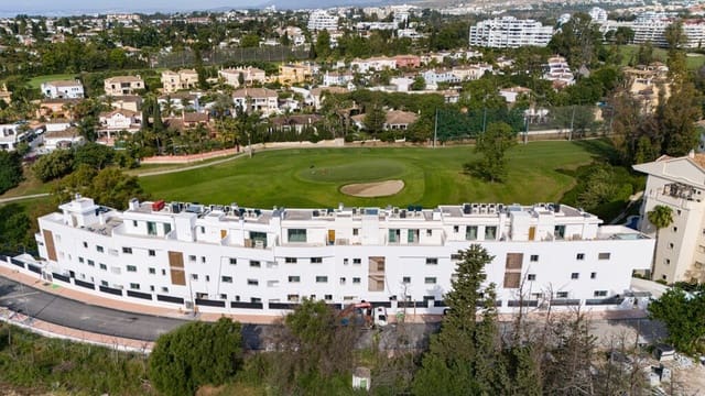 3 sypialnia Apartament na sprzedaż w San Pedro de Alcantara, Marbella z basenem - 890 000 € (Ref: 6651645)