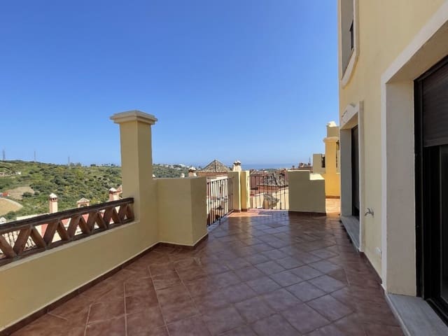 3 chambre Penthouse à vendre à Estepona avec piscine - 310 000 € (Ref: 6828553)