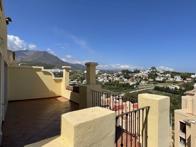 3 chambre Penthouse à vendre à Estepona avec piscine - 310 000 € (Ref: 6828553)