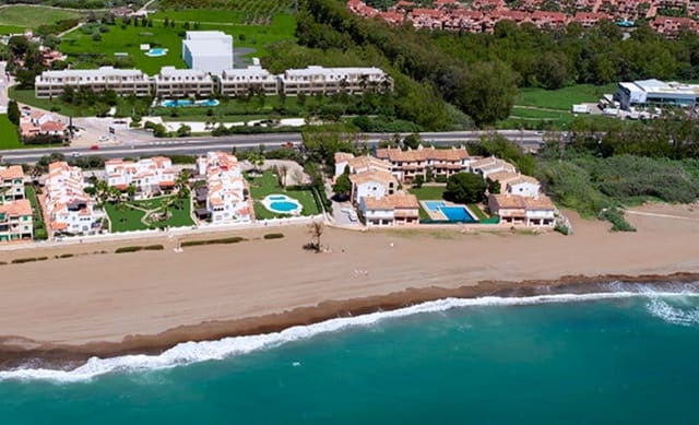 3 soveværelse Penthouse til salg i Casares med swimmingpool - € 535.000 (Ref: 7363057)