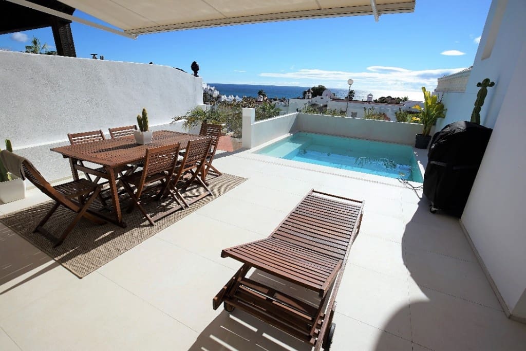 Casa de 3 habitaciones en Estepona en venta con piscina - 650.000 € (Ref: 7428063)