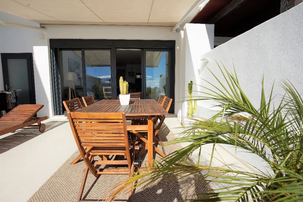 Casa de 3 habitaciones en Estepona en venta con piscina - 650.000 € (Ref: 7428063)